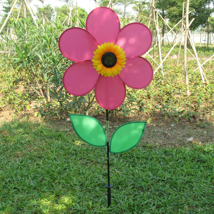 Gardener Select® 6-Petal Pinwheel with Sunflower Center